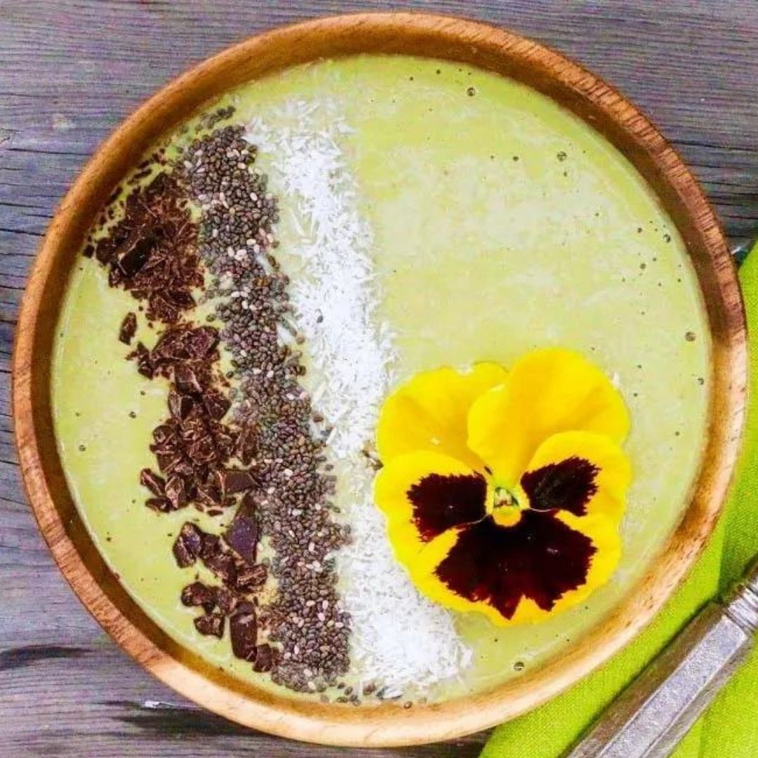 Matcha Tea Smoothie Bowl