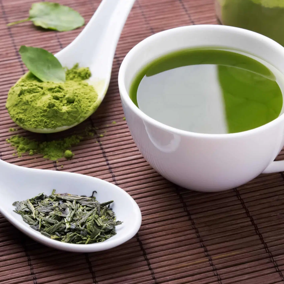 Matcha vs Regular Green Tea: A Comprehensive Comparison