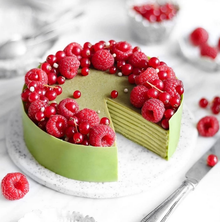Matcha Raspberry Crepe Cake